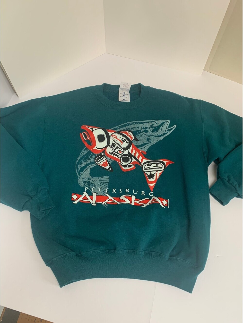 Vintage Petersburg Alaska Sweatshirt Size M Jerzees USA Salmon Native Art Teal